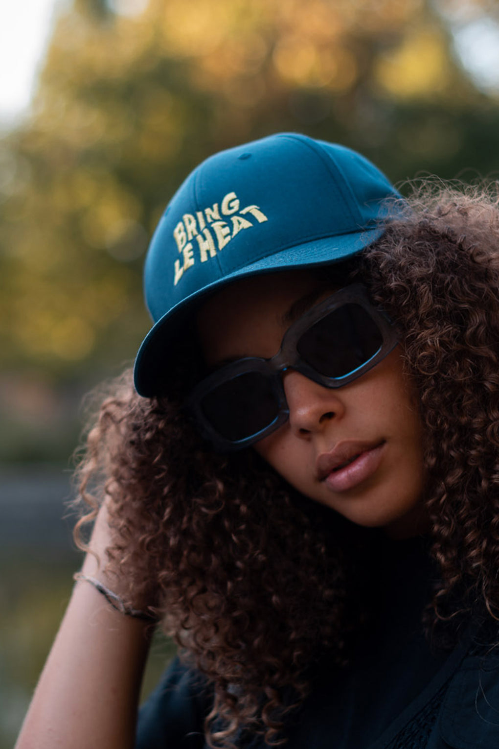 CURVED SNAPBACK NAVY